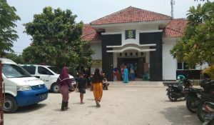 Kegiatan Sosial PT.Pertamina (persero) Buka Layanan Pengobatan Gratis Di Desa Srikamulyan.