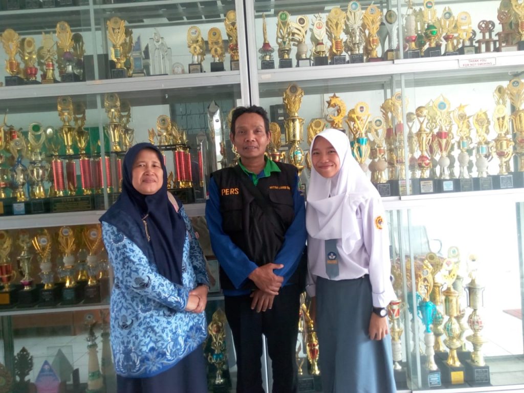 Kunjungi SMA Negeri 1 Sukatani Ketua IWO Purwakarta Di Sambut Hangat