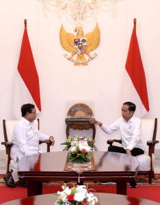 Pertemuan Presiden Jokowi Dan Prabowo di Istana Merdeka dan Bicarakan Banyak Hal