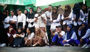 Peringati Sumpah Pemuda Perguruan Tinggi Se-Makasar “Membangun Pemuda Pemudi yang Kreatif Inspiratif dan Berprestasi”