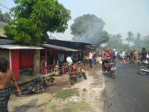 Rumah Dan Toko Milik Warga Di Lalab Si Jago Merah.