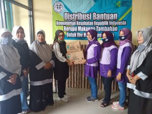 Ketua KPPI Karawang Distribusikan makanan tambahan bagi balita & Ibu hamil Posyandu Kenanga III Desa Kondangjaya