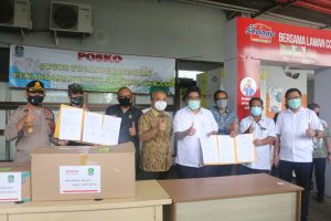 Dukung Pemkot Bekasi Perangi Covid 19, Toyota Indonesia Berikan Ambulance dan APD