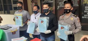Polres Karawang Gelar Press Release Terkait Tersangka Korupsi PDAM