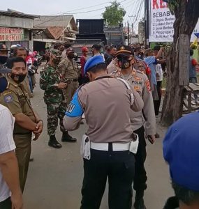 PN CIKARANG EKSEKUSI LAHAN SENGKETA Di DESA SUKA RAYA KECAMATAN KARANG BAHAGIA BEKASI