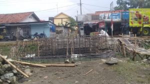 Sempat Mangkrak Proyek Jembatan , Di Pertanyakan Warga Solokan