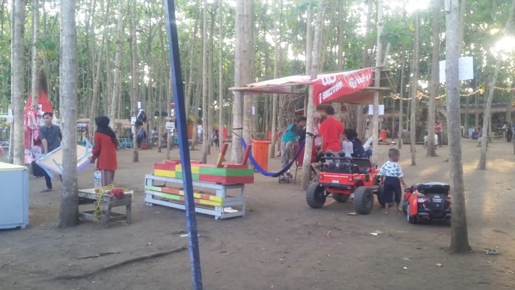 Senja Dijatidipala Motivator Wisata Dilumbung Padi Jawa Barat