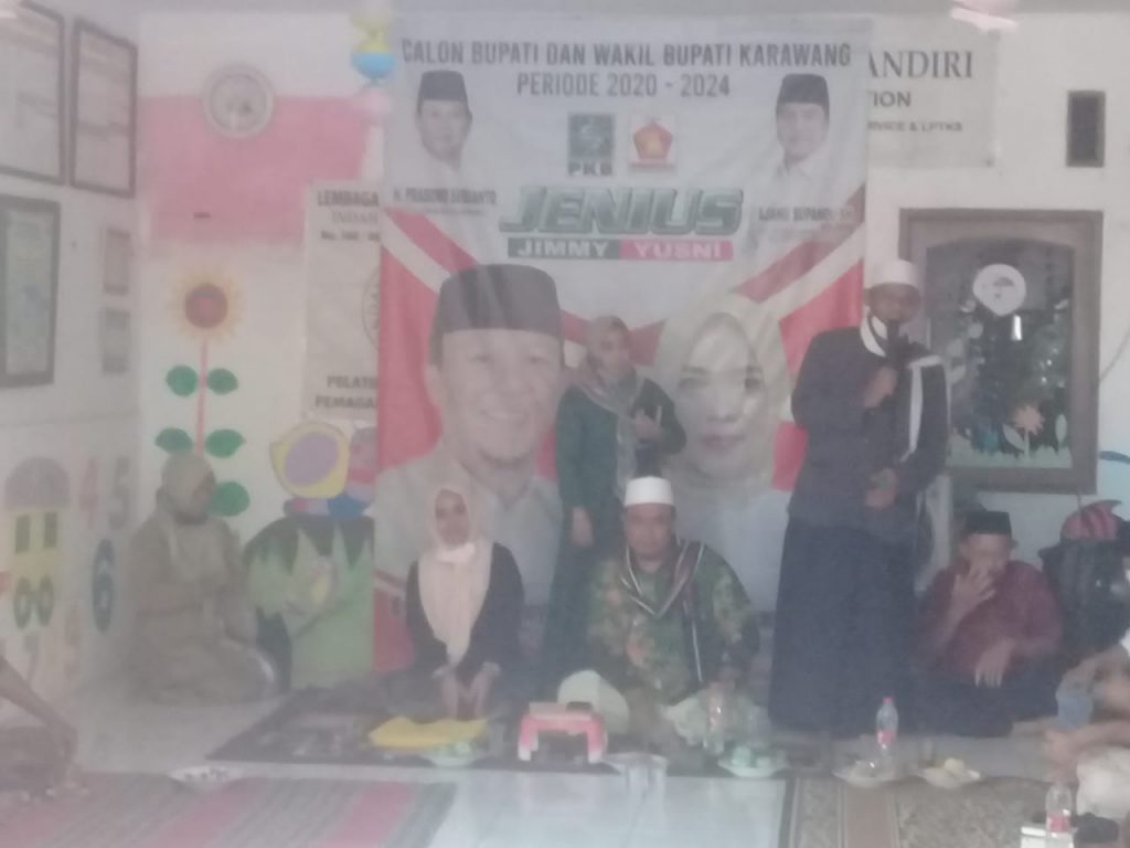 Yusni Rinjani mengunjungi Majlis Ta’lim Asya’adah untuk bersilaturahmi kemasyarakat