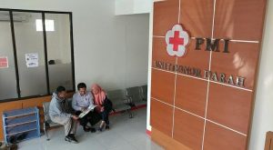 Donor Darah Pengganti Jadi Upaya PMI Karawang Penuhi Kebutuhan Darah Ditengah Pandemi