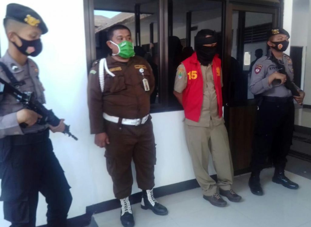 Oknum Kades Diciduk Tim Kejari Karawang Saat Rapat Desa