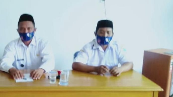 Masker Bertuliskan ‘Indonesia Maju, I Love Desa Gombongsari’ Mewarnai Minggon Desa