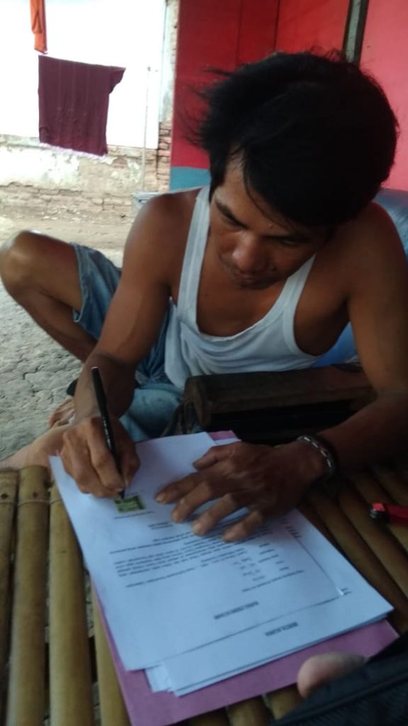 Oknum Aparat Desa Sumurgede Terindikasi Publik Pungli BSTP Berjema’ah