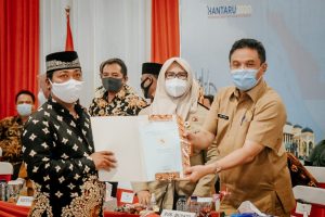 BPN KABUPATEN KARAWANG RAMPUNGKAN PTSL TA 2020