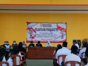Pelantikan 206 Personal Petugas Pengawas TPS (PTPS) SeKecamatan Cikampek Bertempat Di Gedung Olah Raga (GOR)