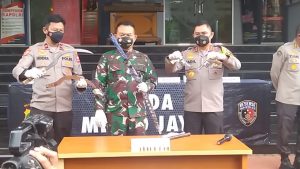 Pengikut MRS Todongkan Senpi dan Sajam ke Anggota Polri di Tol Japek