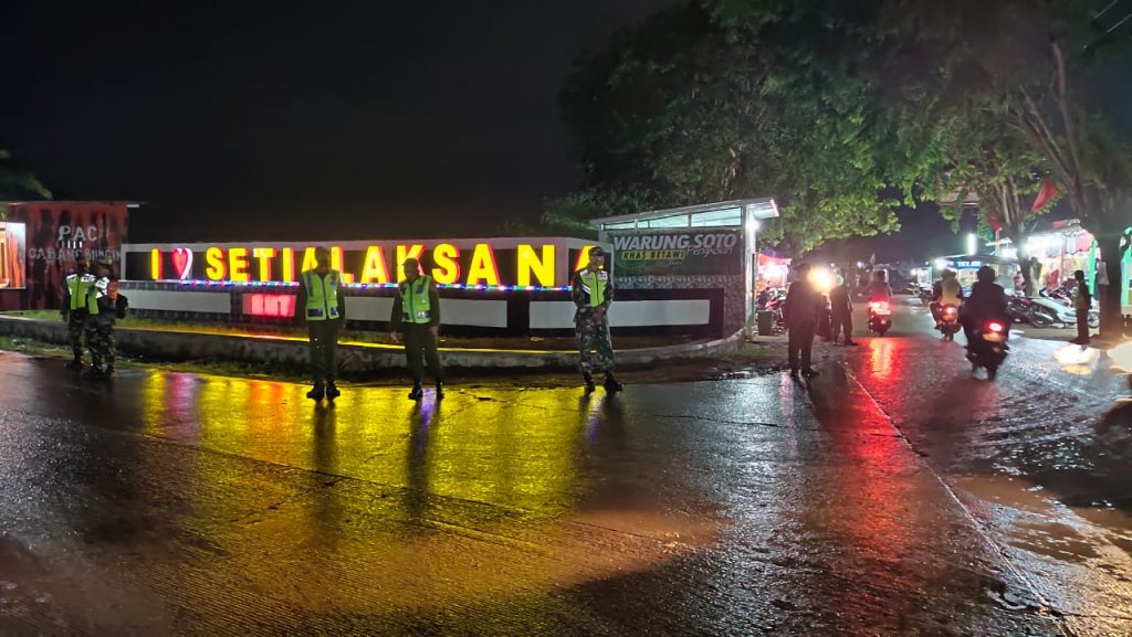 Koramil 03/Cb Lakukan Pengamanan Jelang Tahun Baru 2021