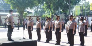 Upacara Korp Kenaikan Pangkat Anggota Polri Berlangsung Dihaaman Polres Karawang