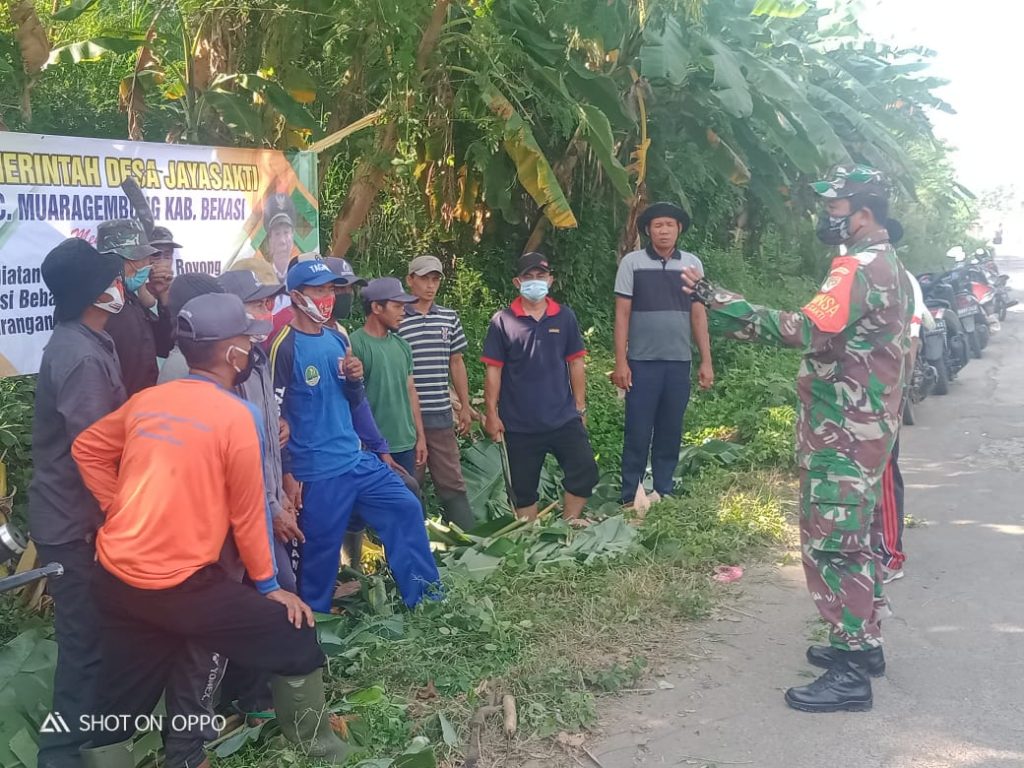 PEMDES JAYASAKTI BERSAMA BABINSA KORAMIL 03/CABANGBUNGIN DAN WARGA RUTIN GELAR JUM’AT BERSIH