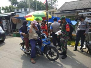 KORAMIL 03/CABANGBUNGIN BERSAMA MUSPIKA LAKUKAN PATROLI PENEGAKAN PROKES DAN PPKM