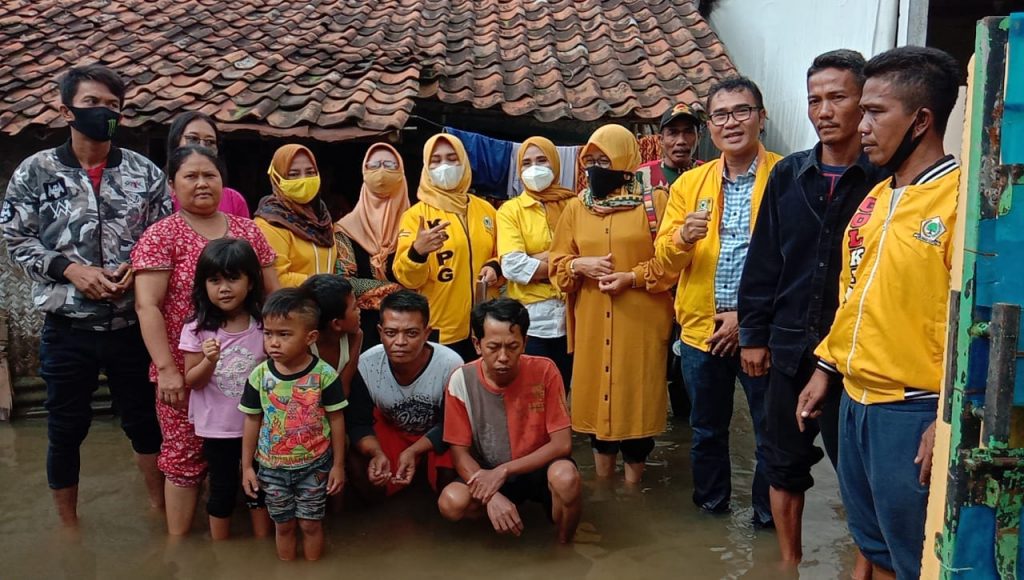 H. Sukur Mulyono S.H Bersama Sejumlah Organisasi Sayap Partai Golkar Gelar Baksos