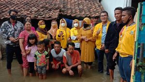 H. Sukur Mulyono S.H Bersama Sejumlah Organisasi Sayap Partai Golkar Gelar Baksos