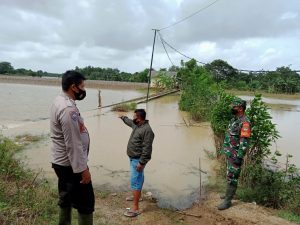 BABINSA KORAMIL 03/CABANGBUNGIN PANTAU DESA BINAANNYA YANG TERKENA BANJIR
