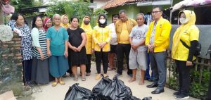 Ketua DPD Golkar Dampingi Ketua DPP IIPG,Laksanakan Gerak Aksi Kemanusiaan