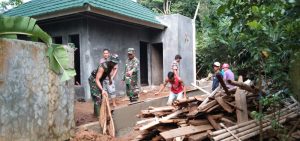 SATGAS TMMD DAN WARGA GENJOT PROGRES PEMBANGUNAN POSYANDU