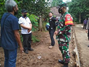 KUNJUNGAN DANDIM KE LOKASI TMMD SETU KABUPATEN BEKASI