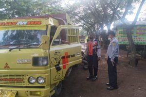 Parkir Sembarang Di Ruang Terbuka Hijau Di Tindak Dinas Perhubungan Karawang