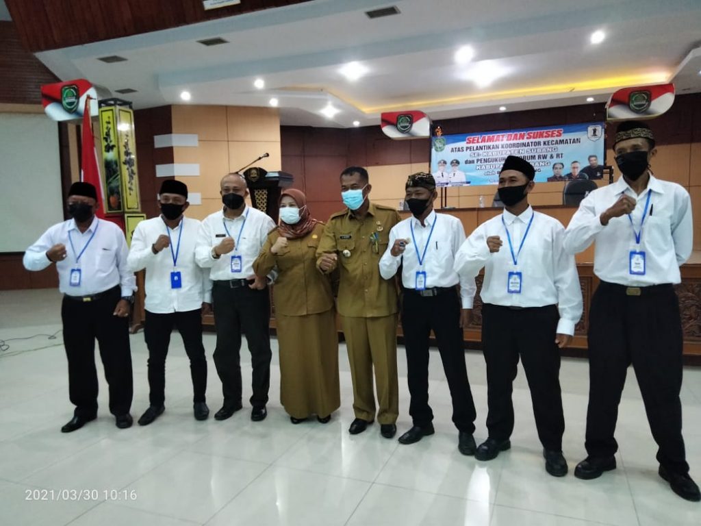 Bupati Subang Hadiri Pelantikan  Dan Pengukuhan Forum RT/RW