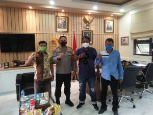 PEMANTAU DEMOKRASI PELITA SAYAP PUTIH BERTEMU DENGAN KAPOLRES KARAWANG