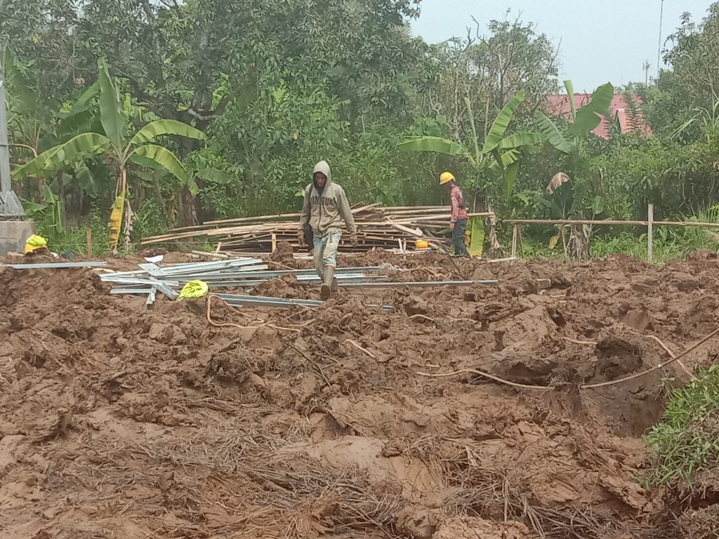 Di Mohon Pihak Dinas Terkait Sidak Pembangunan Tower Yang Diduga Belum Lengkap Perizinannya
