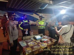 GIAT OPS GABUNGAN TNI – POLRI DAN INSTANSI DALAM RANNGKA PPKM DAN KRYD DIMALAM HARI DIWILAYAH KECAMATAN KLARI 