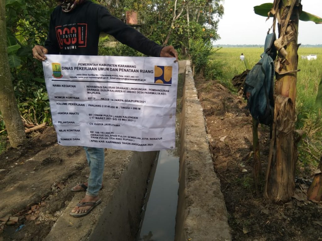 DIDUGA CV.KARYA JAYA UTAMA KERJAKAN SALURAN DREANASE TIDAK SESUIA SPEAK