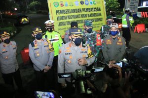 Kapolres Karawang Bersama Dandim 0604 Pimpin Kegiatan Operasi Yustisi, PPKM Micro Dan Penyekatan