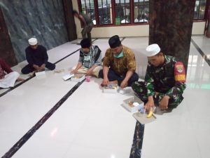 BABINSA DAMPINGI CAMAT SAFARI RAMADHAN DI DESA BINAAN