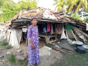 Rasti Janda Tua Sudah Setahun Tinggal Di Rumah Roboh