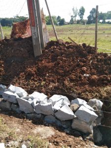 DI DUGA MANDOR CV JITU KARYA INDONESIA TERLALU RENDAH BAYAR UPAH KERJA SALURAN DREINASE DI PASIR JENGKOL MAJALAYA