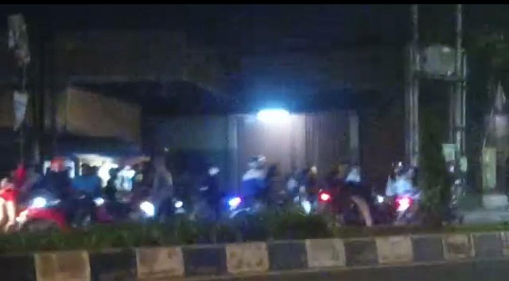 Masyarakat Karawang Merasa Resah Dengan Adanya Aksi Brutal Yang Dilakukan Segerombol Orang Bermotor