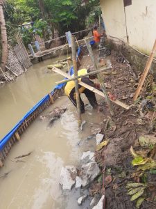 Di Duga Oknum Pengawas Dinas PUPR Main Proyek APBD