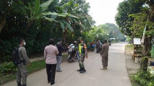 BABINSA KORAMIL 03/CABANGBUNGIN BERSAMA TIM GABUNGAN GELAR OPERASI YUSTISI