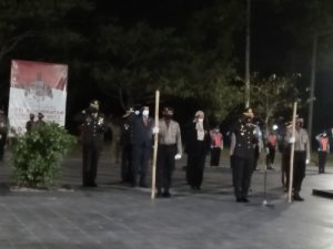 HUT RI Ke 76 Muspida Kabupaten Karawang Gelar Apel Kehormatan Dan Renungan Suci Di Taman Makam Pahlawan