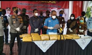 BNNK Karawang Memusnahkan Barang Bukti Narkotika Di Gedung Plaza Pemda