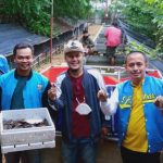 Purna Paskibra Indonesia  Karawang Berikan Bibit Lobster Kepda Pengurus  KNPI Kecamatan Pedes Dan Tempuran