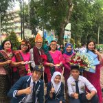 SMPN 7 Medan Peringati Hari Guru Nasional Dengan Upacara Dan Pemotongan Nasi Tumpeng