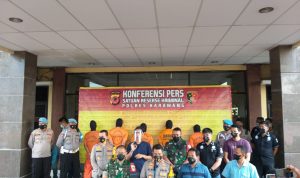 Polres Karawang Gelar Konferesi Pers Penangkapan lima Orang Pelaku Pengeroyokan