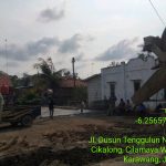 Inilah Bentuk Kepedulian Salah Satu Anggota DPRD Karawang Ke Masyarakat Desa Cikalong