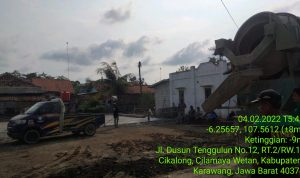 Inilah Bentuk Kepedulian Salah Satu Anggota DPRD Karawang Ke Masyarakat Desa Cikalong