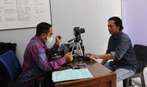Imigrasi Cilacap  Kelas I Berikan Layanan Eazy Passport Kepada Pemohon